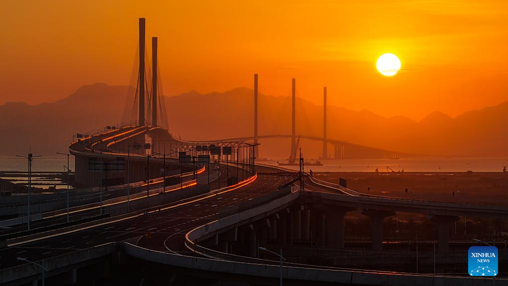 New cross-sea passage opens to traffic in China's Guangdong