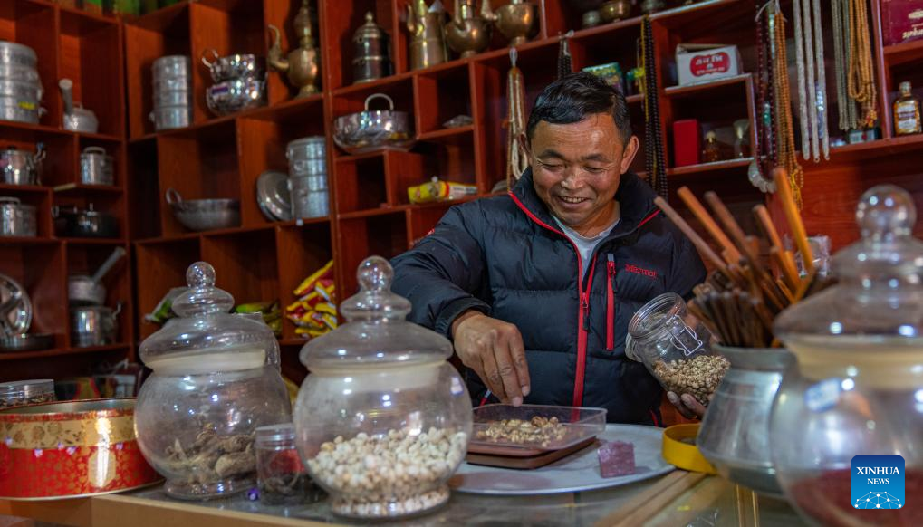 In pics: once-isolated township in Xizang embraces modern life