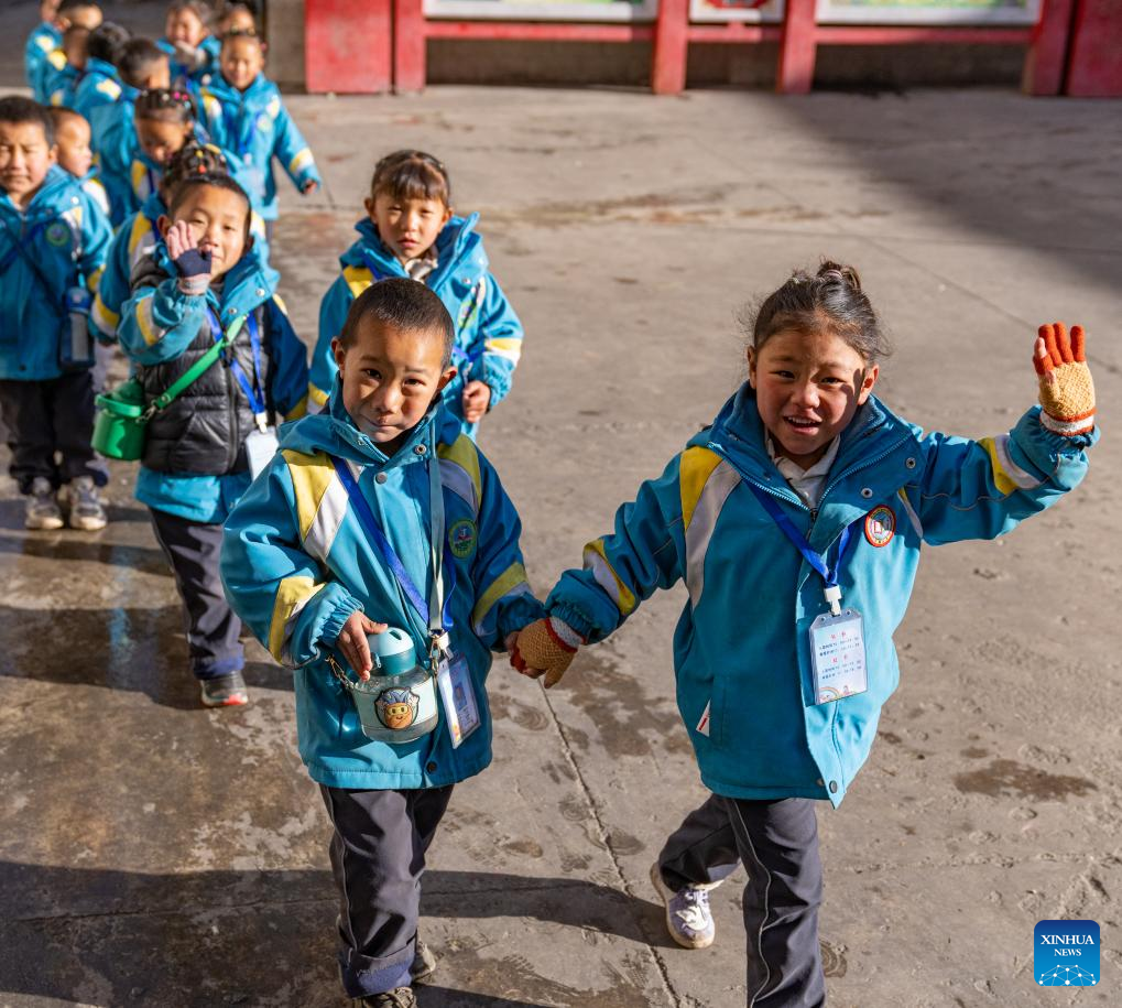 In pics: once-isolated township in Xizang embraces modern life