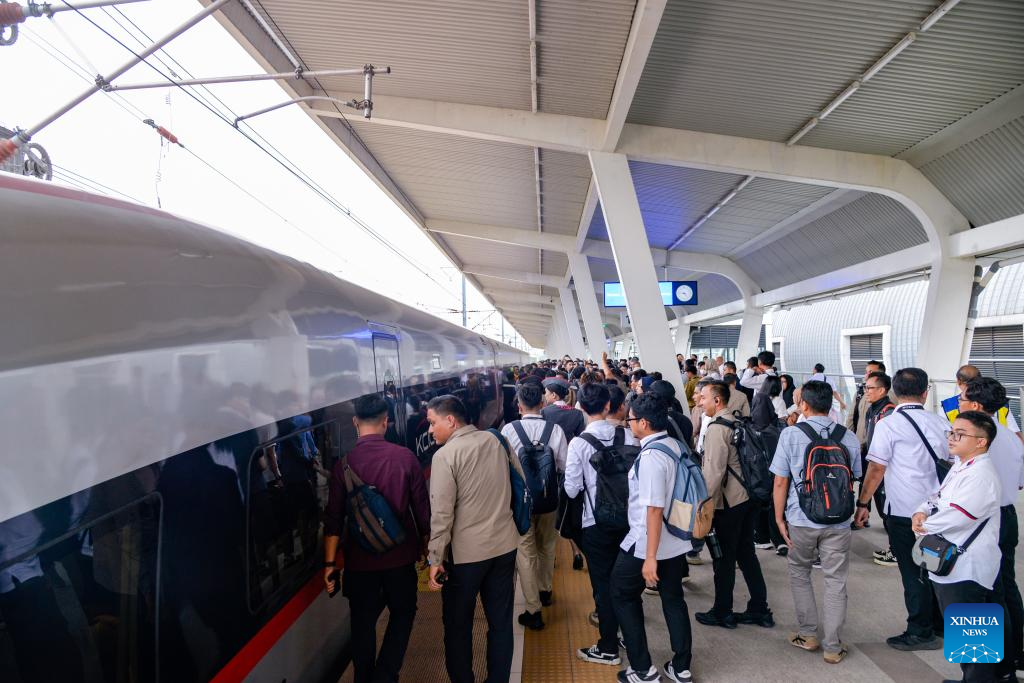 Karawang Station on Indonesia's Jakarta-Bandung high-speed railway officially opens