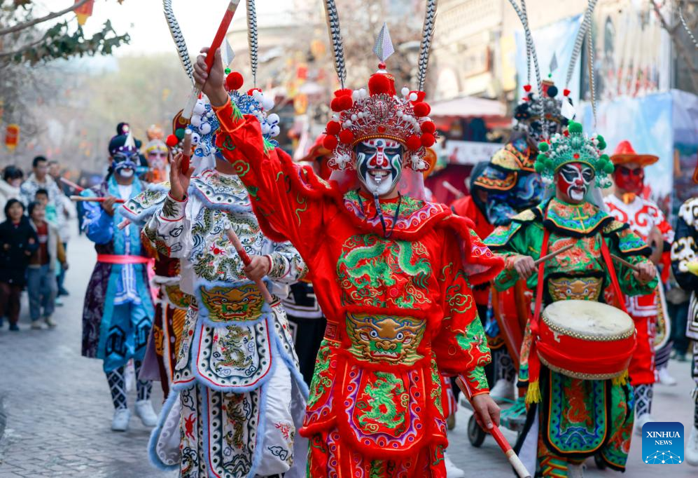 New Year's Day celebrated across China