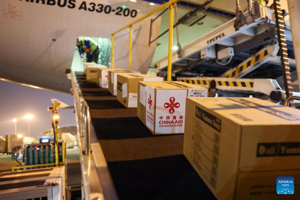 China sends emergency relief supplies to quake-hit Vanuatu