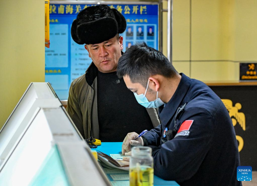 In pics: first working day of 2025 at Khunjerab Pass in China's Xinjiang