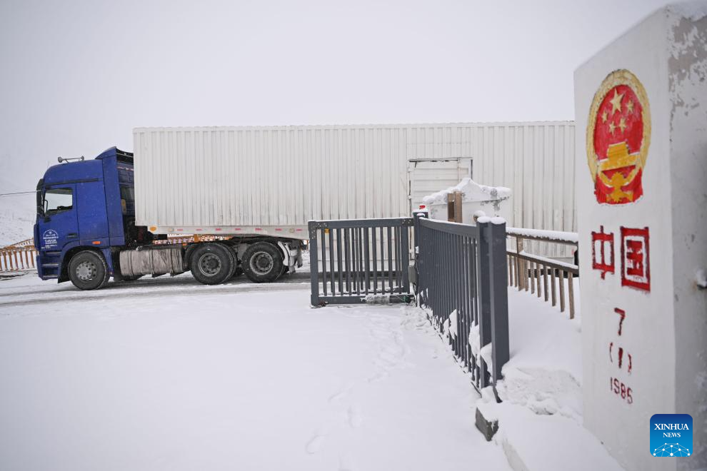 In pics: first working day of 2025 at Khunjerab Pass in China's Xinjiang