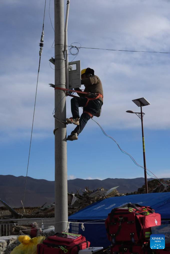 All-out rescue efforts underway following Xizang 6.8-magnitude quake