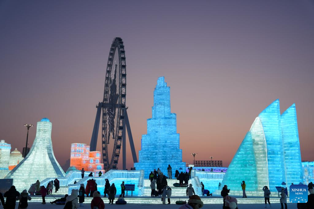 Harbin Ice-Snow World receives more than 2 million visitors in over one month