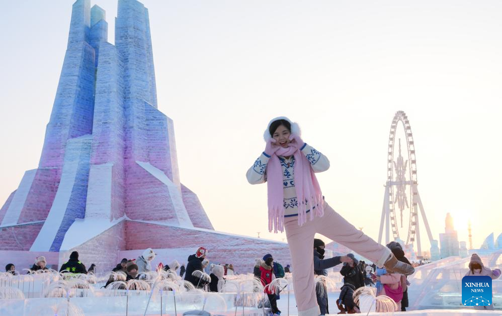 Harbin Ice-Snow World receives more than 2 million visitors in over one month