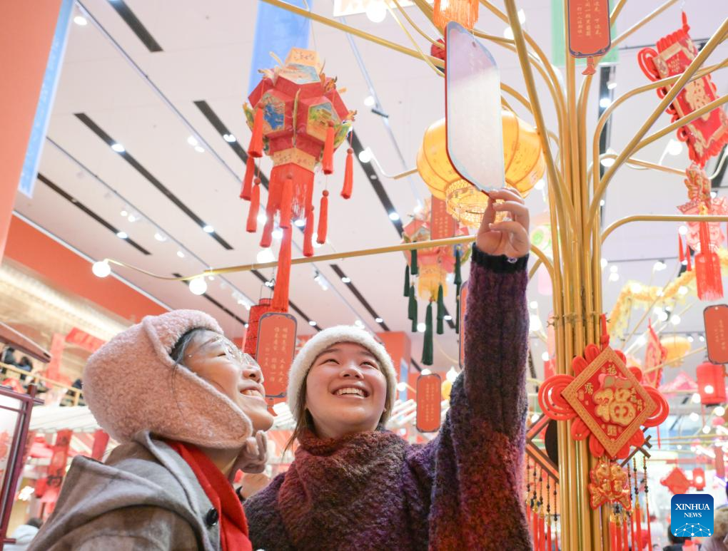 Celebrating Spring Festival in museums becomes new trend in China