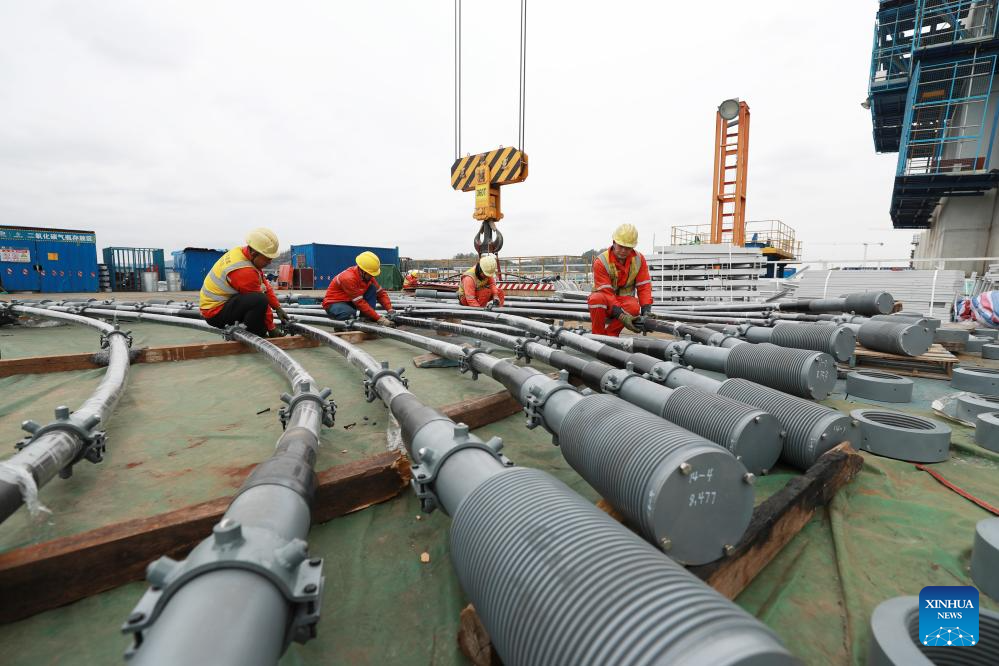 Shiziyang grand bridge under construction in China's Guangdong