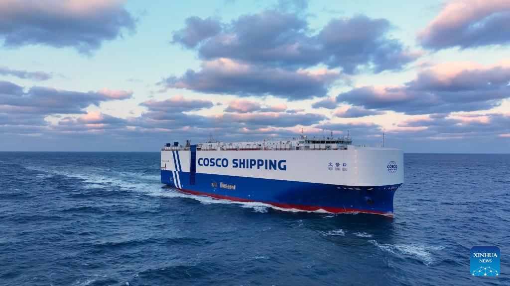Chinese shipbuilder delivers large LNG dual-fuel-powered vehicle carrier