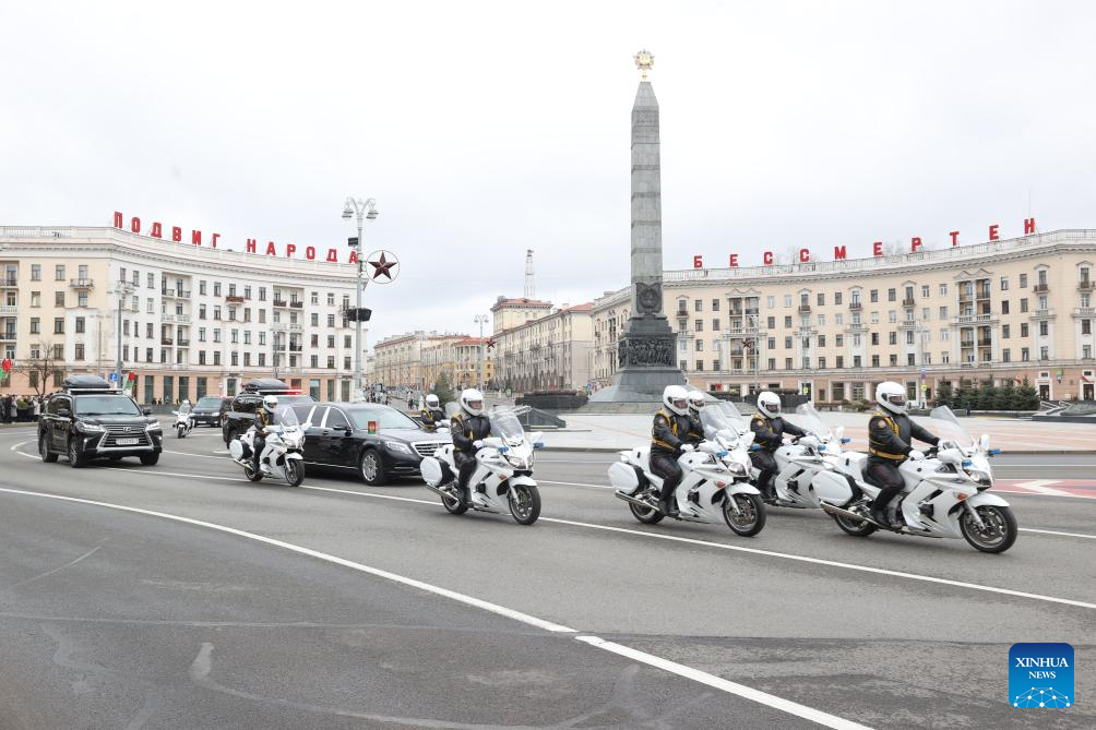 Lukashenko officially takes office as Belarusian president