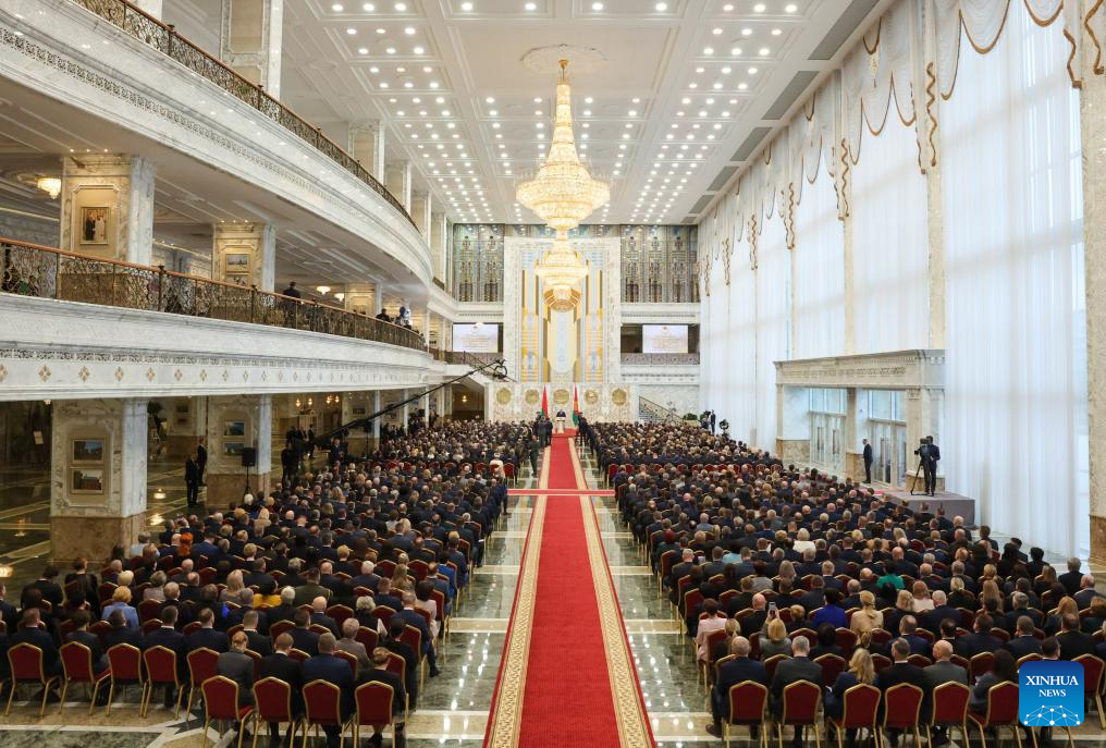 Lukashenko officially takes office as Belarusian president