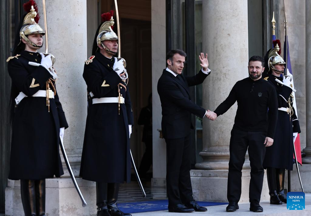 Macron announces additional 2 bln euros in aid for Ukraine