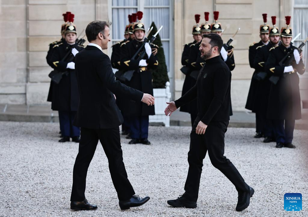 Macron announces additional 2 bln euros in aid for Ukraine