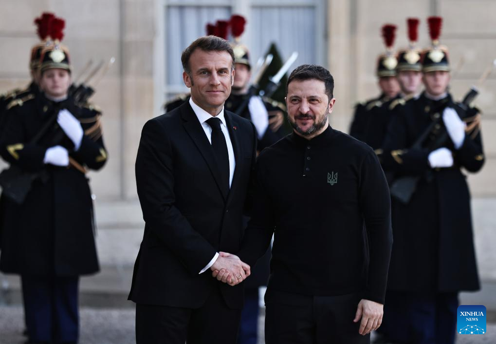 Macron announces additional 2 bln euros in aid for Ukraine