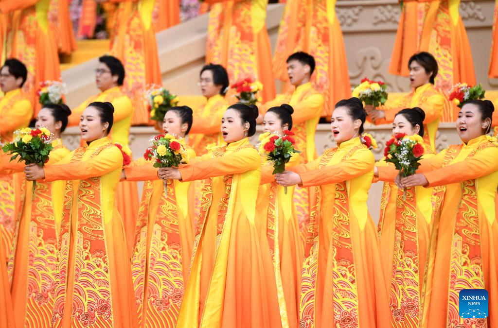 Grand ceremony held to worship legendary ancestor Huangdi in China's Henan