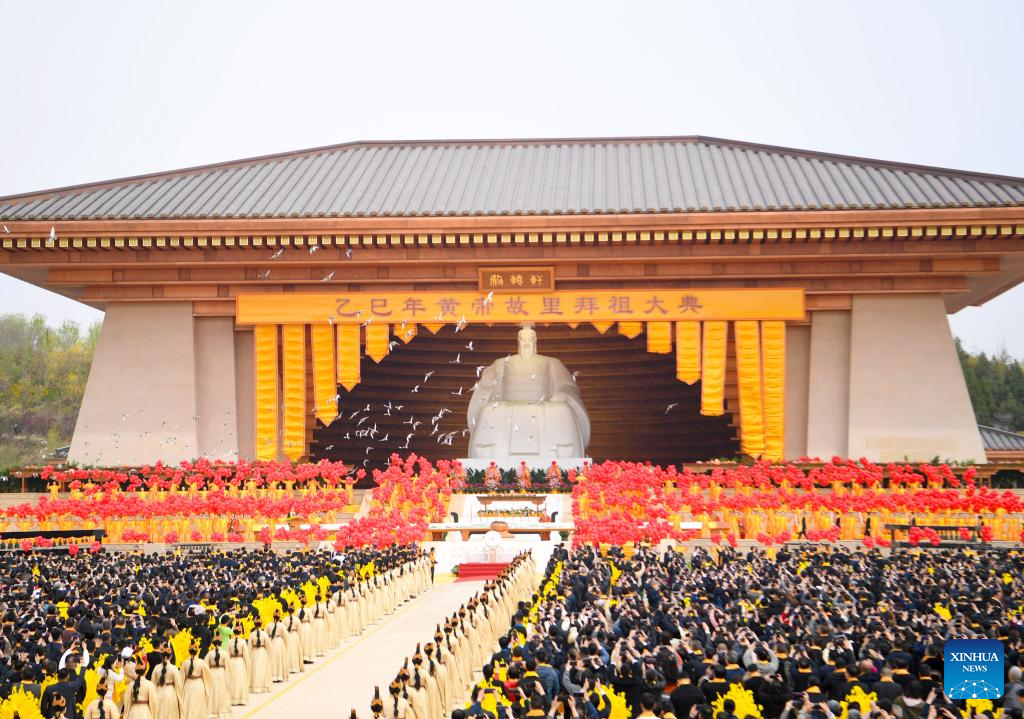 Grand ceremony held to worship legendary ancestor Huangdi in China's Henan