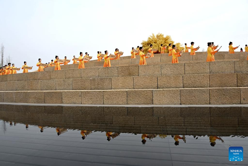 Grand ceremony held to worship legendary ancestor Huangdi in China's Henan