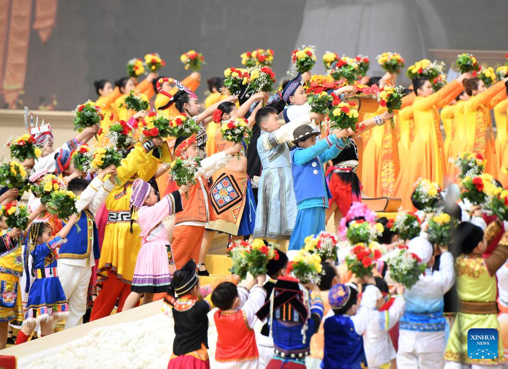 Grand ceremony held to worship legendary ancestor Huangdi in China's Henan