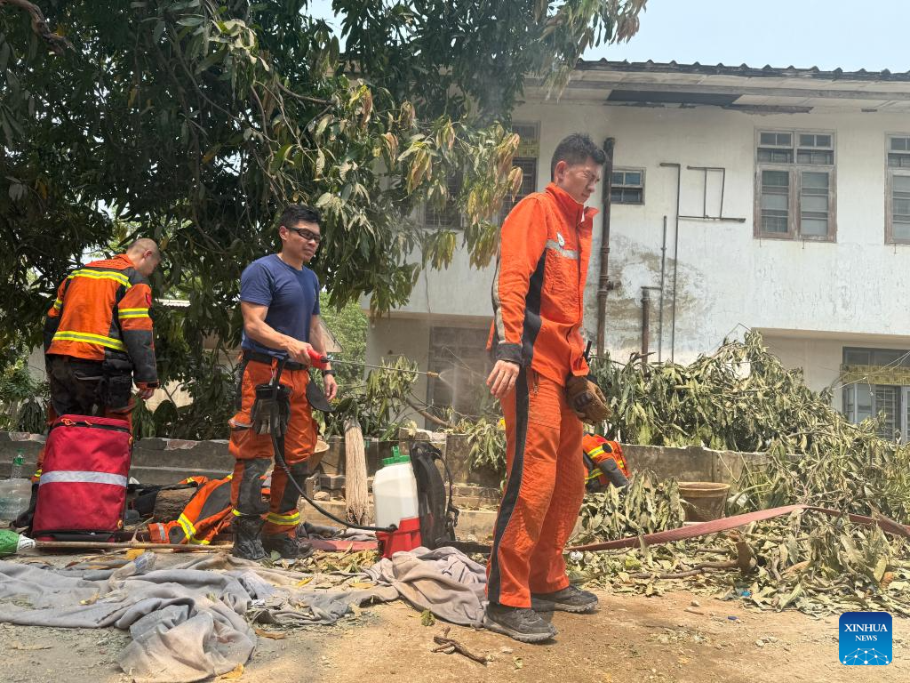 Rescuers from Chinese mainland, Hong Kong join hands in quake-rattled Myanmar