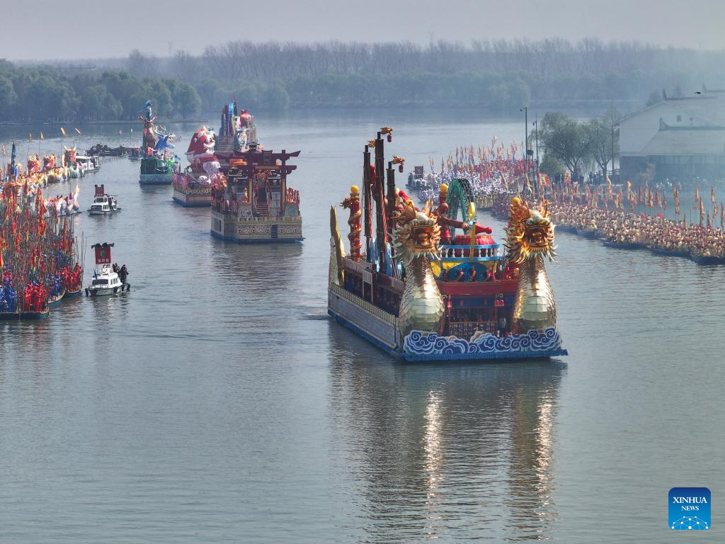Qintong Boat Festival held in Taizhou, E China