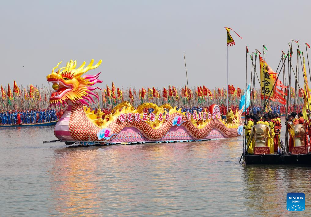 Qintong Boat Festival held in Taizhou, E China