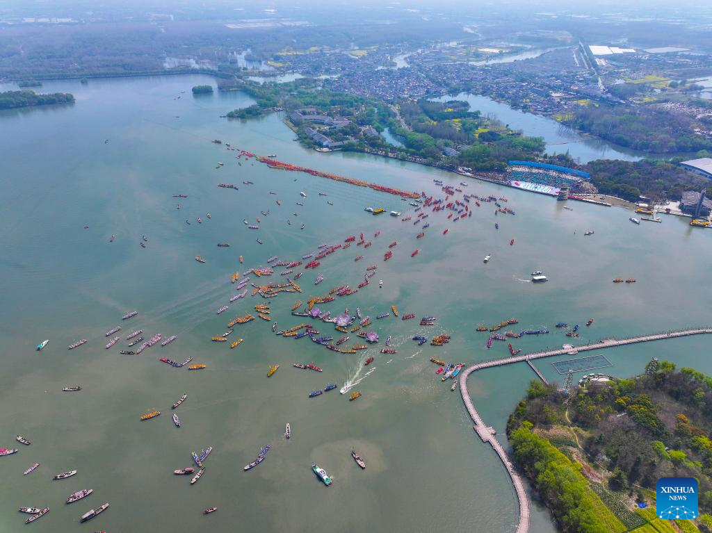 Qintong Boat Festival held in Taizhou, E China