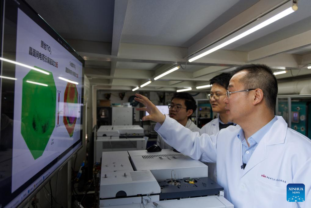 China Focus: China achieves breakthrough in solar-powered water splitting for hydrogen production