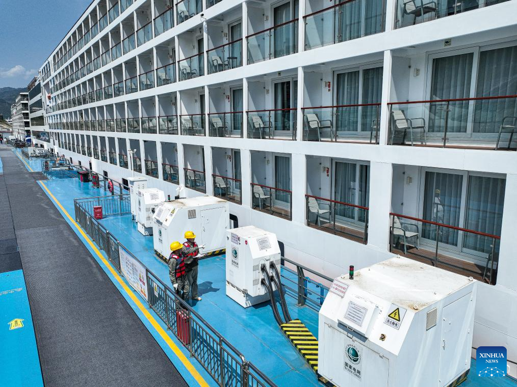 Yichang advances green shipping with use of shore power