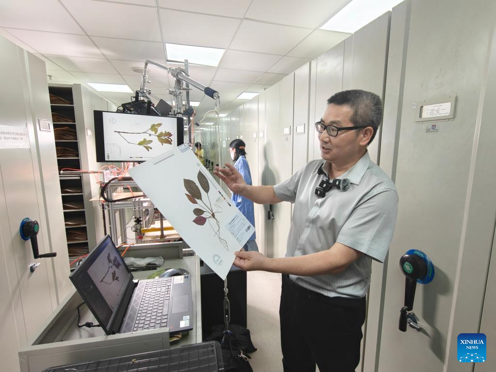 Across China: Sci-tech helps protect south China biological treasure trove