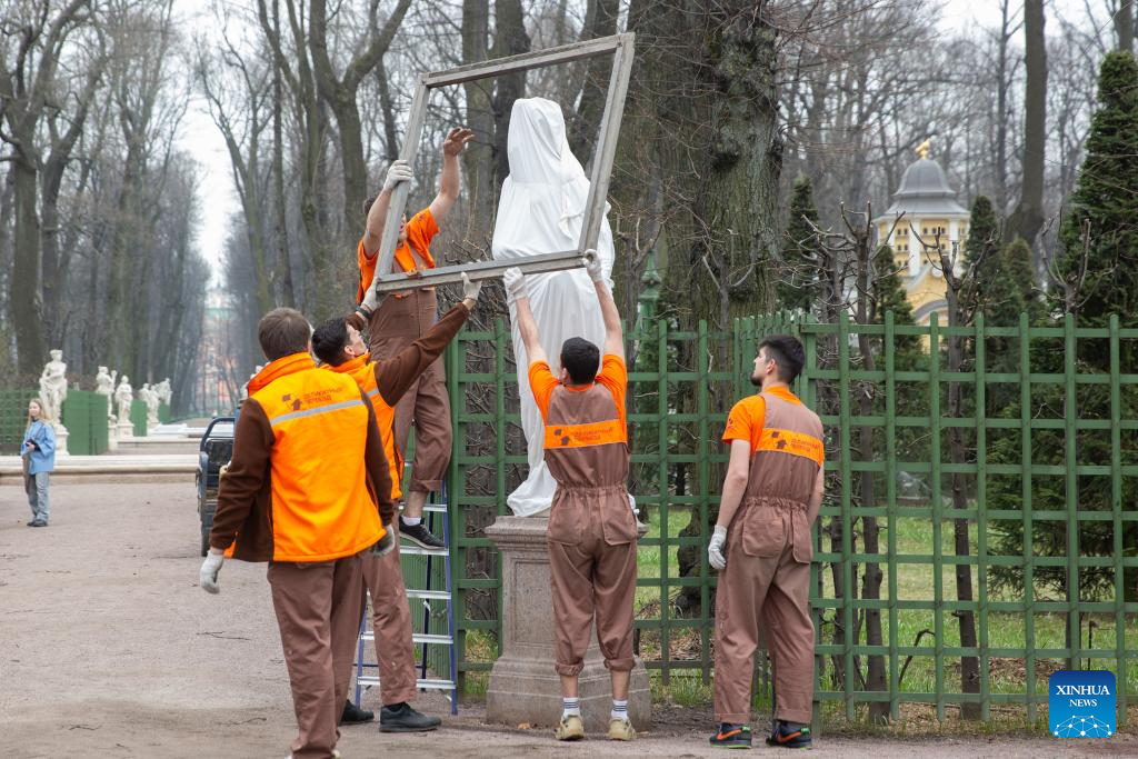 Protective devices on sculptures removed at Summer Palace in St. Petersburg, Russia
