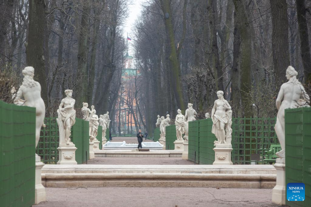 Protective devices on sculptures removed at Summer Palace in St. Petersburg, Russia