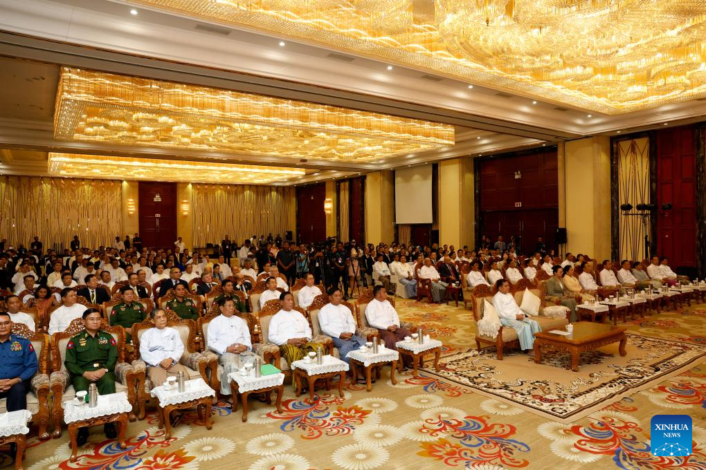 Myanmar leader says willing to work together to promote building of Myanmar-China community with shared future