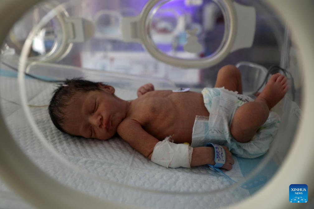 Palestinian premature babies receive medical care in central Gaza Strip