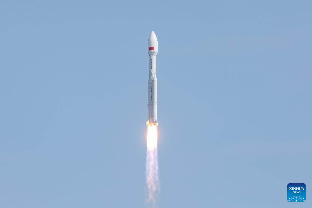 China launches low Earth orbit satellite group