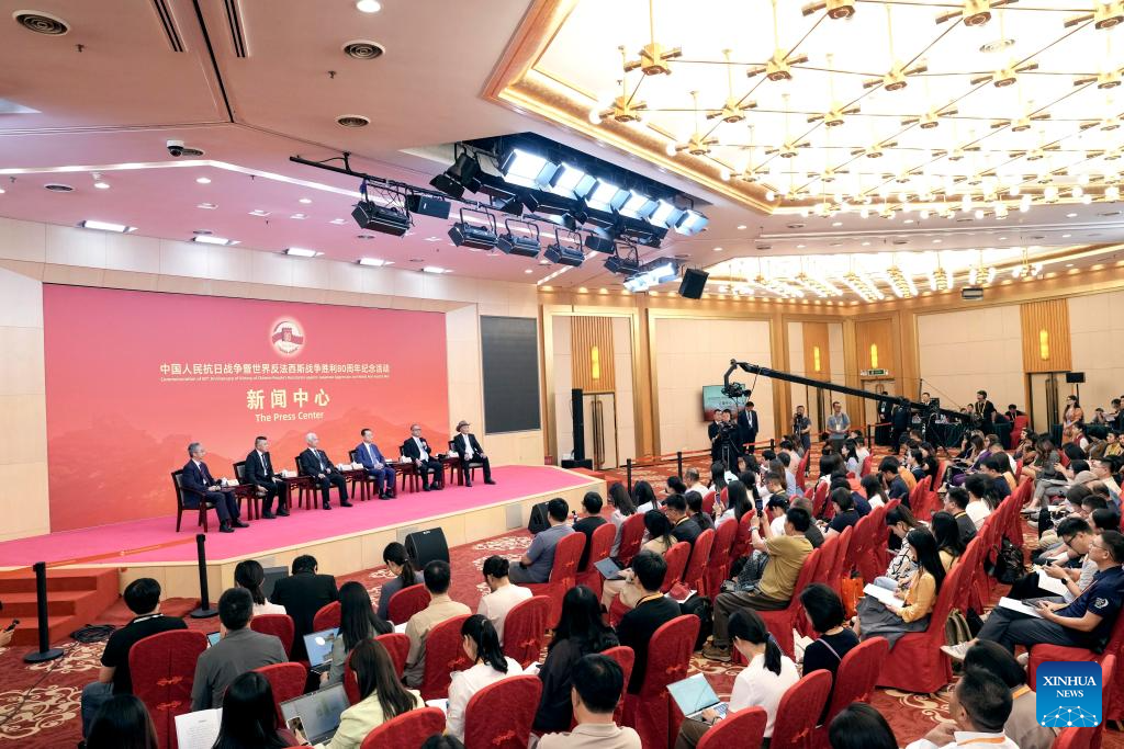 Press center for China's V-Day commemorations holds group interview in Beijing
