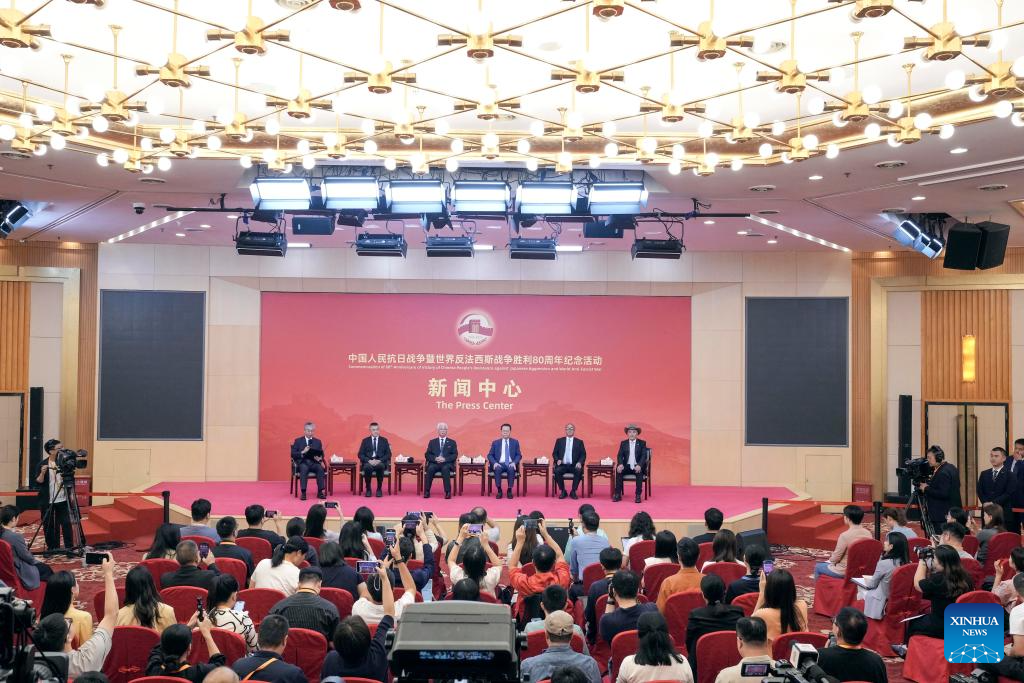 Press center for China's V-Day commemorations holds group interview in Beijing