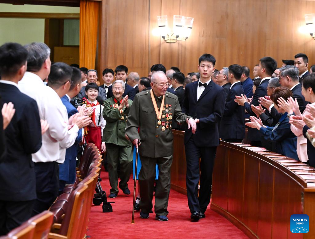 Grand cultural gala staged in Beijing to mark 80th anniversary of victory against Japanese aggression, fascism