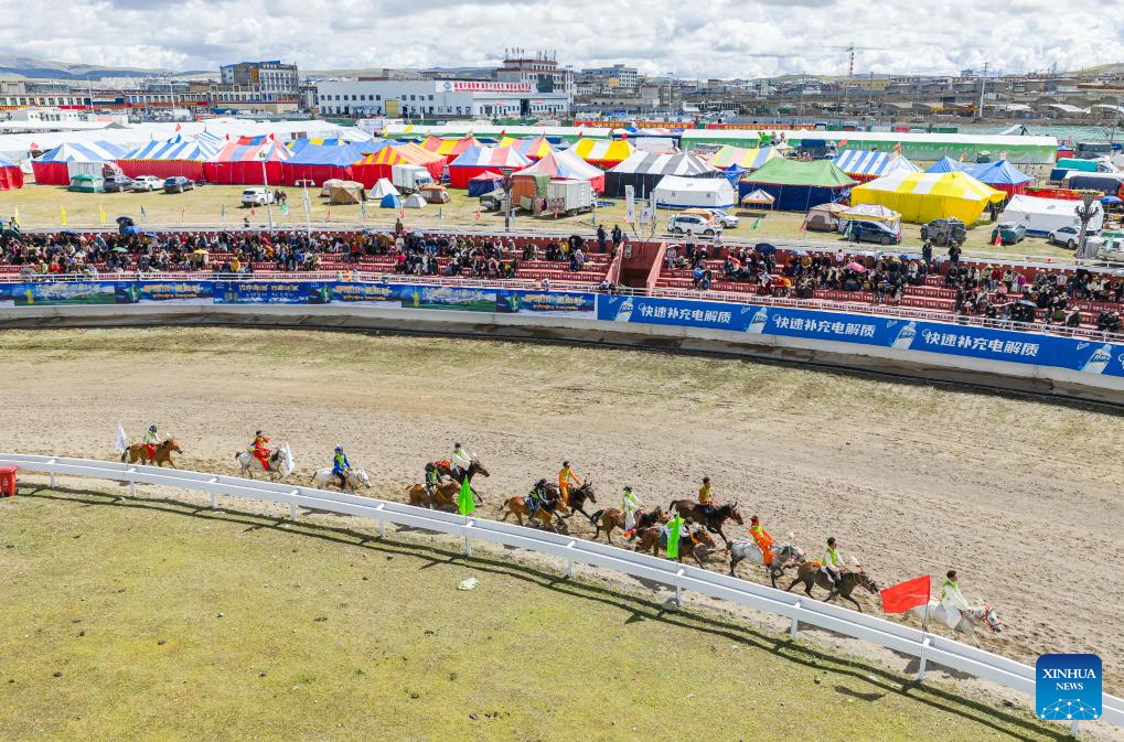 A glimpse of traditional horse racing festival in Nagqu, China's Xizang