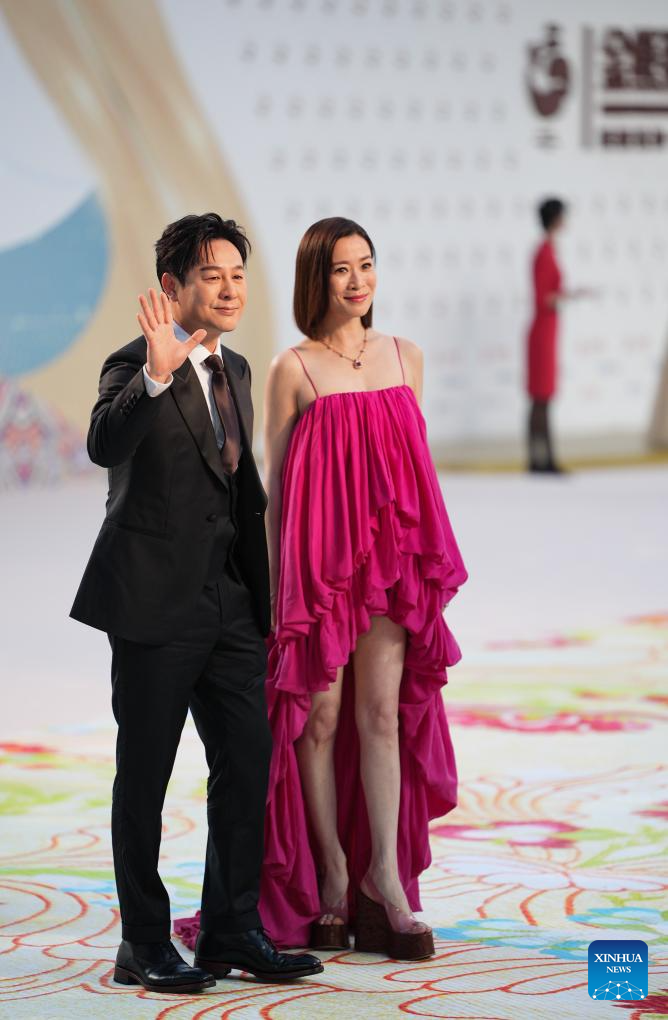 Winners of 2nd Golden Panda Awards revealed in China's Sichuan