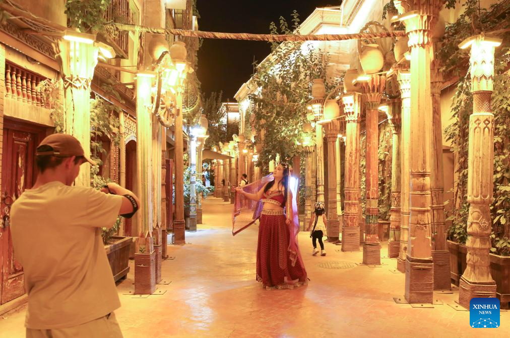Ancient city of Kashgar transforms into unique tourist destination in China's Xinjiang
