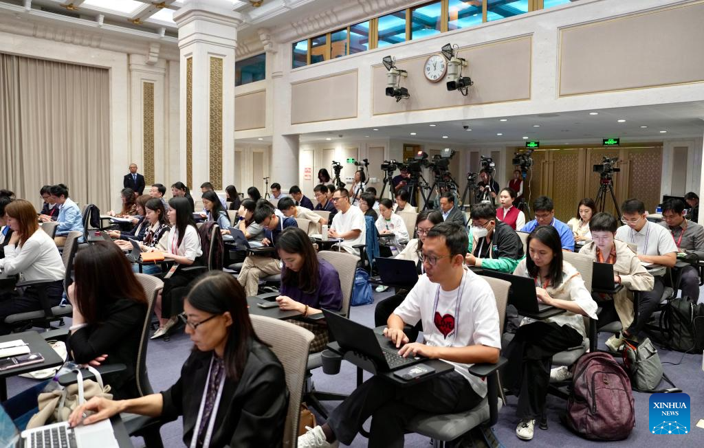 China's carbon emissions trading market operating smoothly: minister