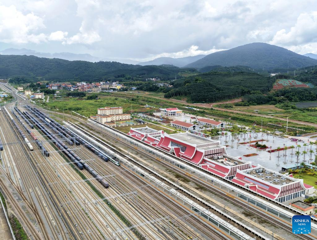 China-Laos railway handles over 67 mln tons of freight volume