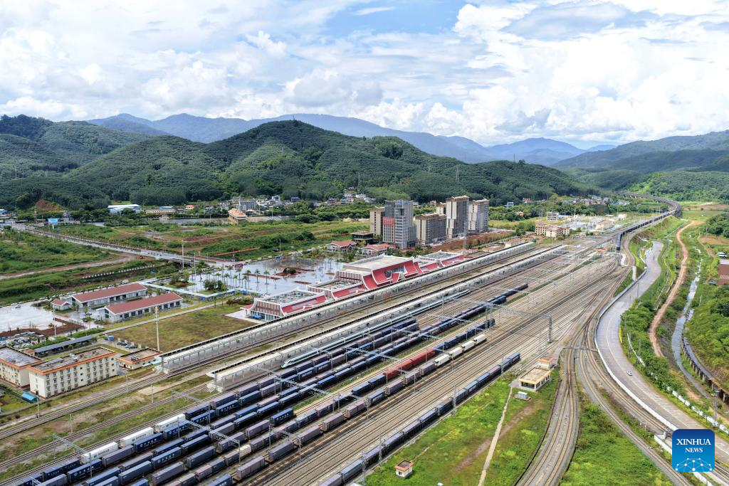 China-Laos railway handles over 67 mln tons of freight volume