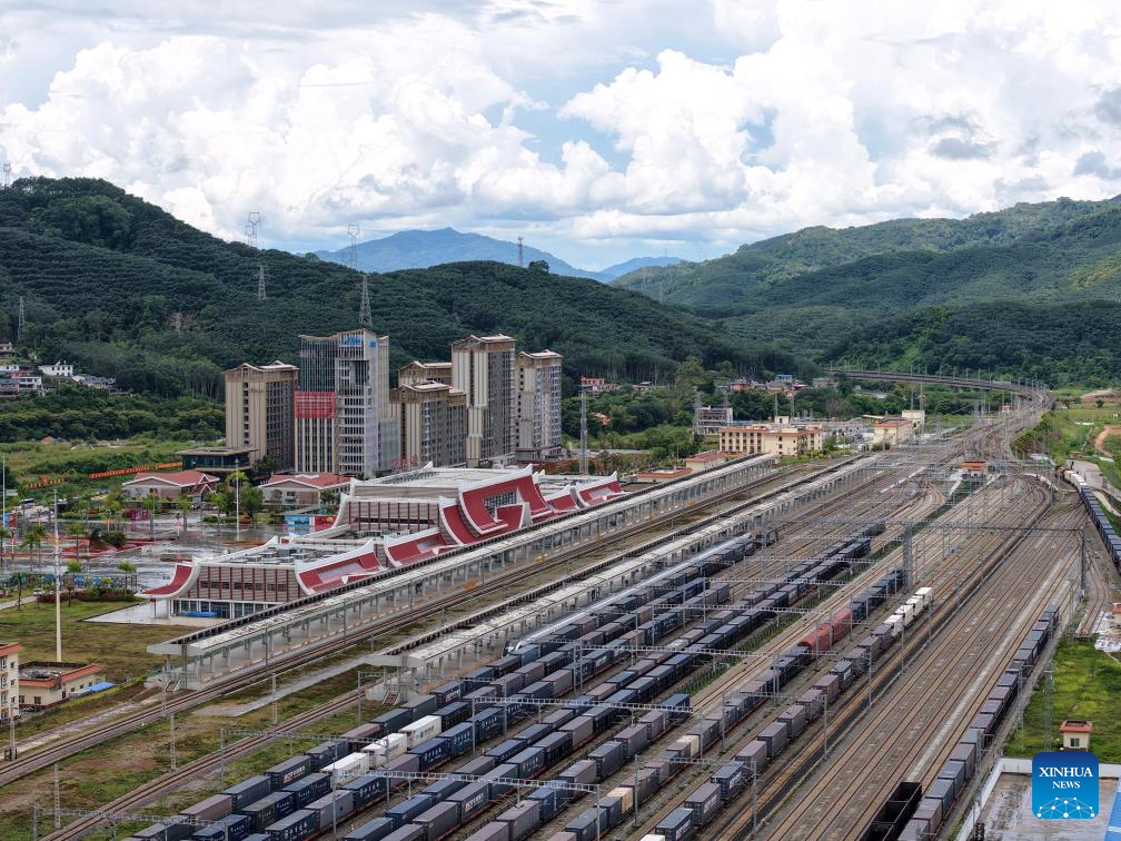 China-Laos railway handles over 67 mln tons of freight volume