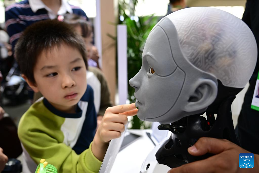 2025 World Manufacturing Convention showcases intelligent robotics in Hefei