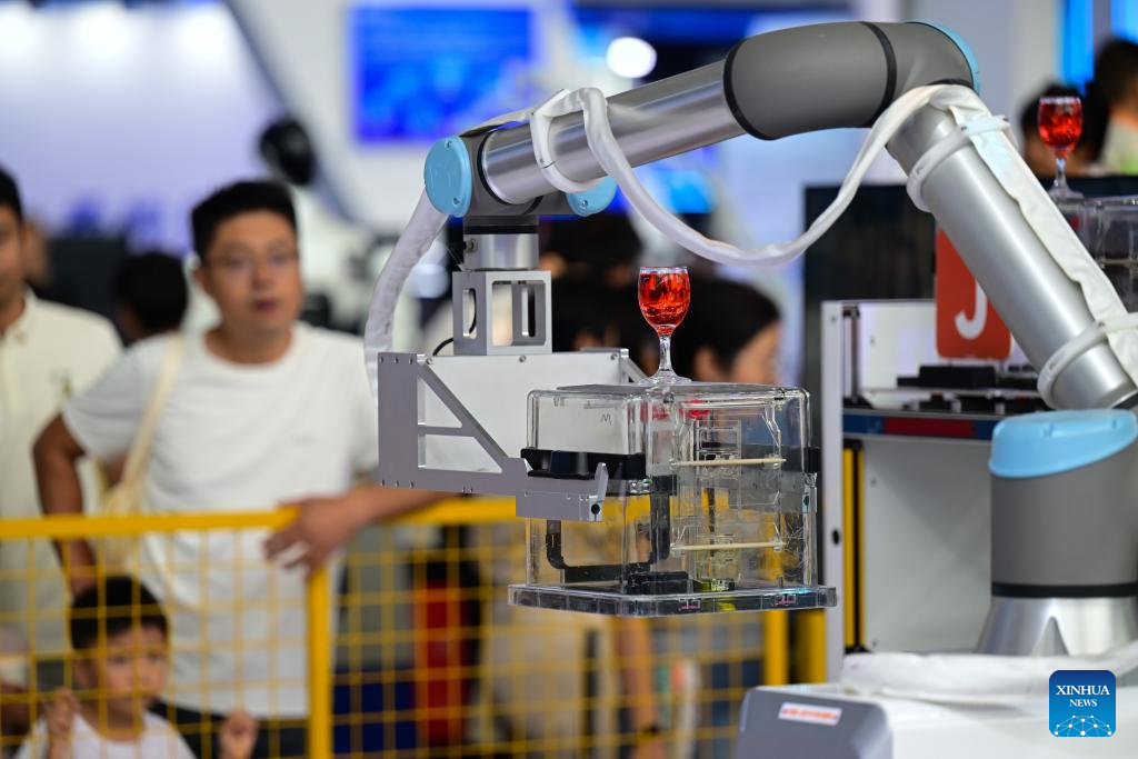 2025 World Manufacturing Convention showcases intelligent robotics in Hefei