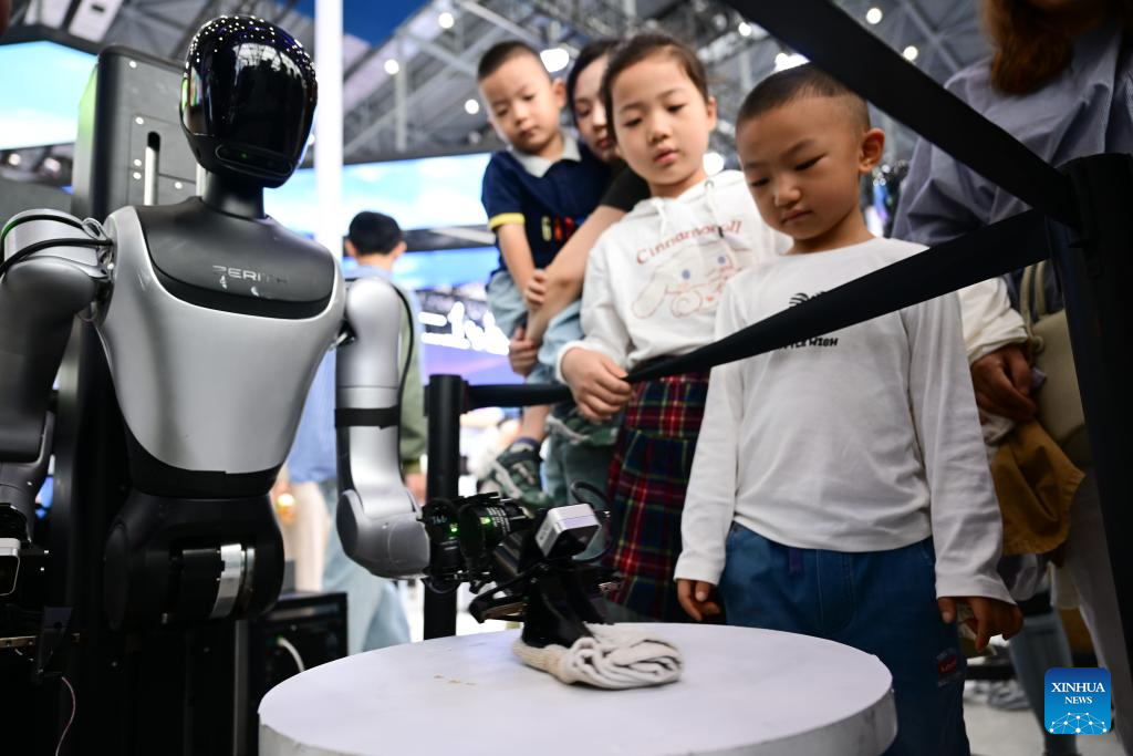 2025 World Manufacturing Convention showcases intelligent robotics in Hefei