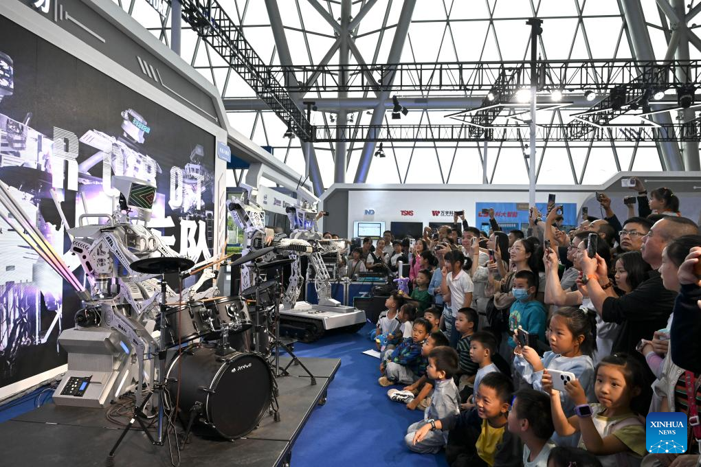 2025 World Manufacturing Convention showcases intelligent robotics in Hefei