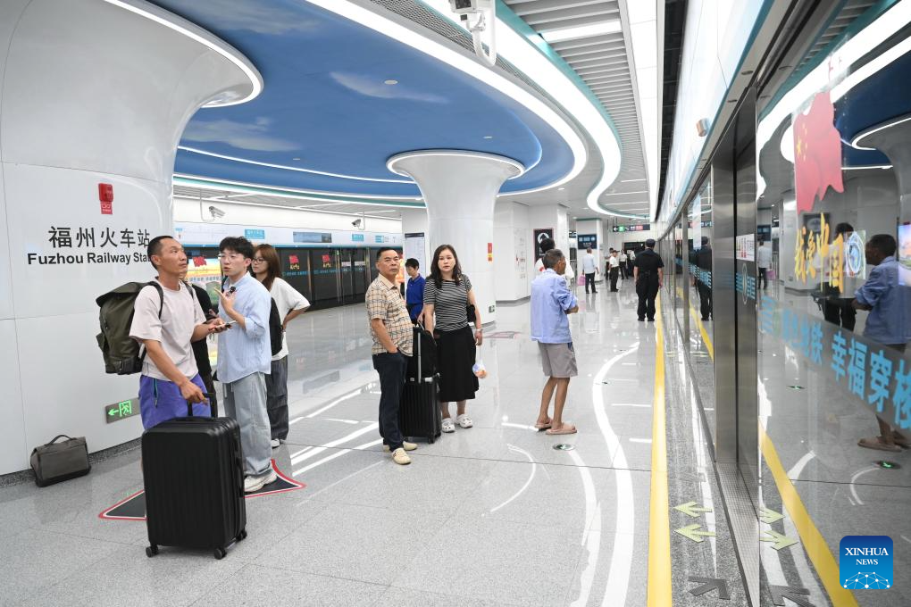 Fuzhou Metro Binhai Express becomes operational in Fujian, SE China